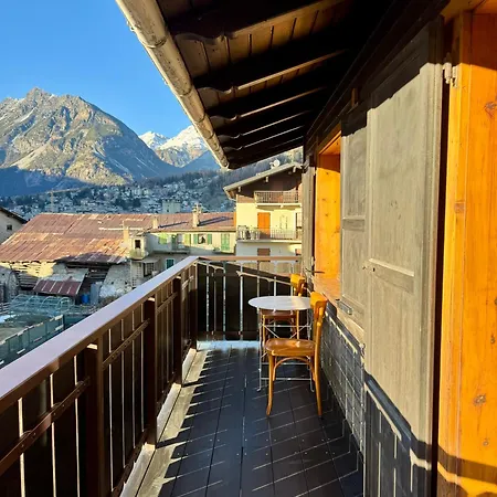 House 2 Via Funivie, Pista Stelvio, Posto Auto Lejlighed